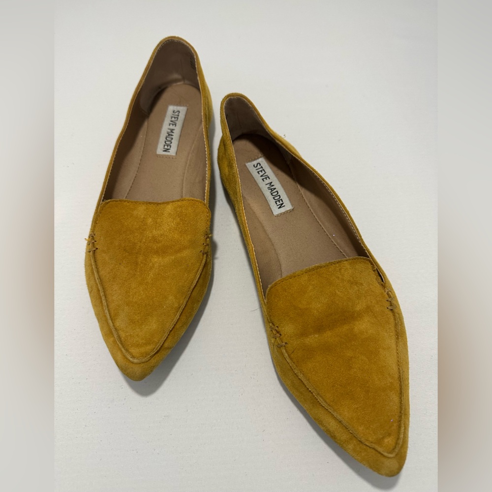 Steve Madden Women's Feather Loafer Flat